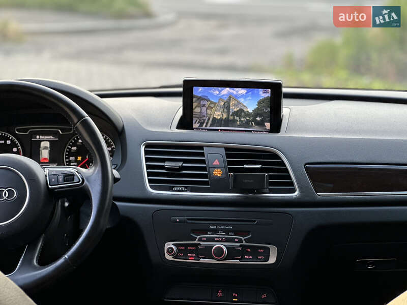 Внедорожник / Кроссовер Audi Q3 2015 в Ровно