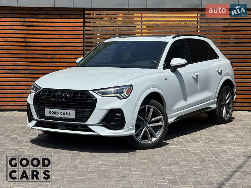 Audi Q3 2021