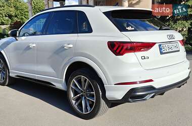 Внедорожник / Кроссовер Audi Q3 2022 в 