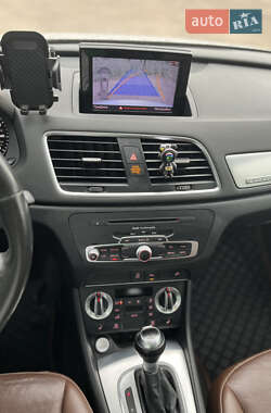 Внедорожник / Кроссовер Audi Q3 2015 в 