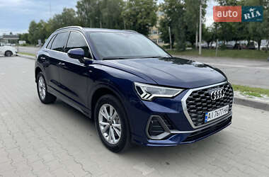 Внедорожник / Кроссовер Audi Q3 2024 в 