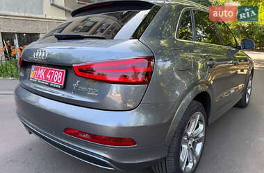 Внедорожник / Кроссовер Audi Q3 2015 в 