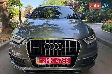Внедорожник / Кроссовер Audi Q3 2015 в 