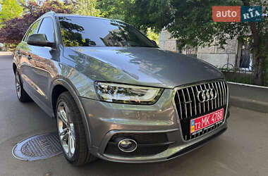 Внедорожник / Кроссовер Audi Q3 2015 в 