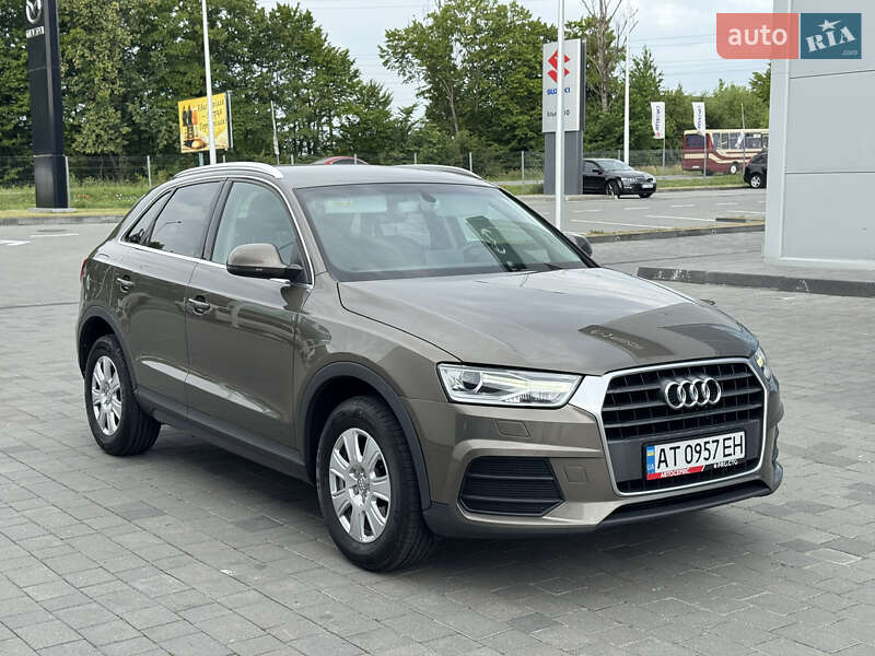 Внедорожник / Кроссовер Audi Q3 2016 в 