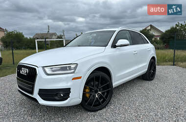 Внедорожник / Кроссовер Audi Q3 2015 в 