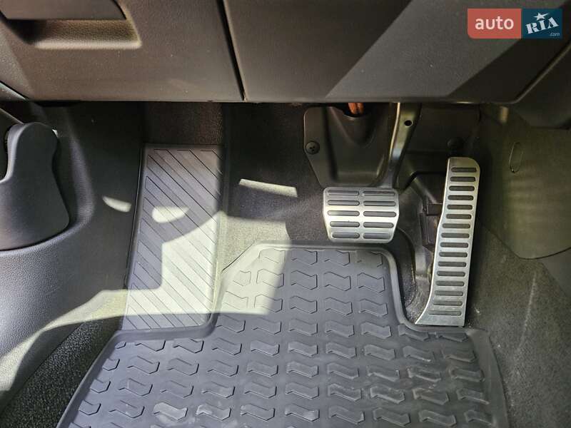 Внедорожник / Кроссовер Audi Q3 2015 в Черновцах фото 23 Внедорожник / Кроссовер Audi Q3 2015 в Черновцах