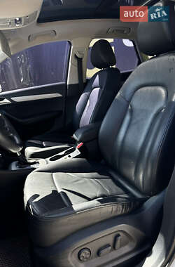 Внедорожник / Кроссовер Audi Q3 2013 в 
