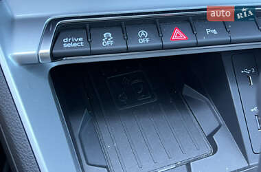 Внедорожник / Кроссовер Audi Q3 2020 в 