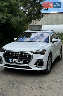 Внедорожник / Кроссовер Audi Q3 2019 в 
