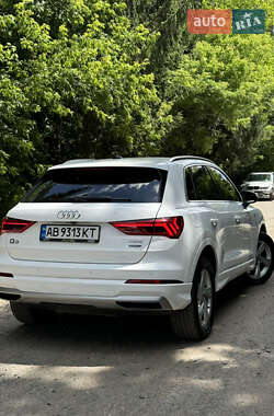 Внедорожник / Кроссовер Audi Q3 2019 в 