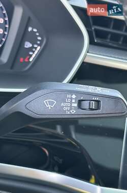 Внедорожник / Кроссовер Audi Q3 2019 в 