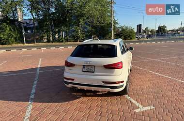 Внедорожник / Кроссовер Audi Q3 2017 в 