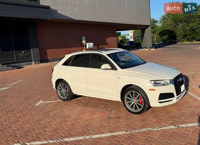 Внедорожник / Кроссовер Audi Q3 2017 в Одессе