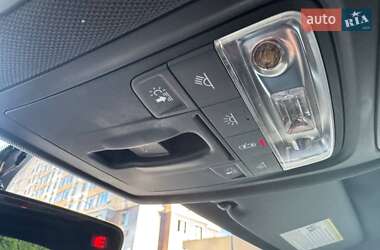 Внедорожник / Кроссовер Audi Q3 2017 в 