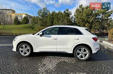 Внедорожник / Кроссовер Audi Q3 2019 в 