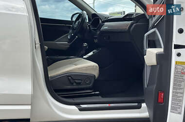 Внедорожник / Кроссовер Audi Q3 2019 в 