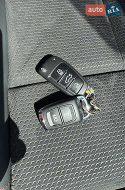 Внедорожник / Кроссовер Audi Q3 2020 в 