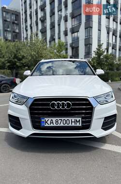 Внедорожник / Кроссовер Audi Q3 2016 в 