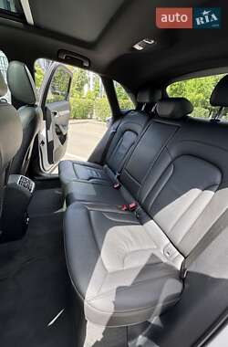 Внедорожник / Кроссовер Audi Q3 2016 в 