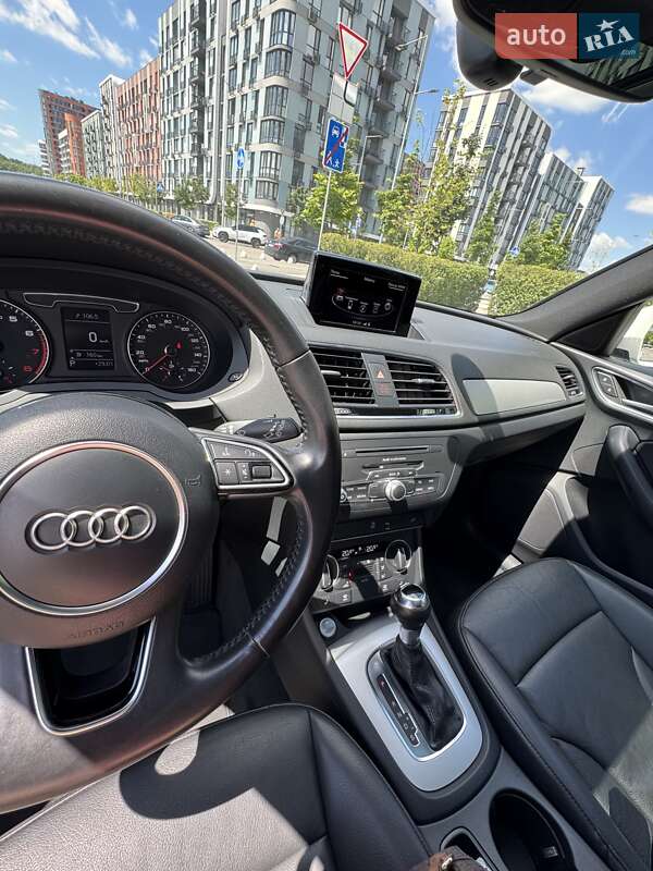 Позашляховик / Кросовер Audi Q3 2016 в Києві