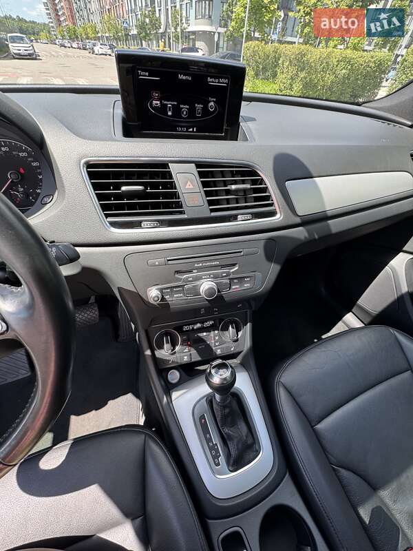 Позашляховик / Кросовер Audi Q3 2016 в Києві
