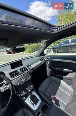 Внедорожник / Кроссовер Audi Q3 2016 в 