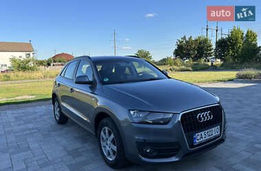 Внедорожник / Кроссовер Audi Q3 2012 в Черкассах