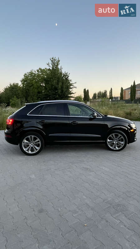 Внедорожник / Кроссовер Audi Q3 2016 в Подволочиске