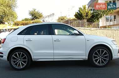 Внедорожник / Кроссовер Audi Q3 2017 в 