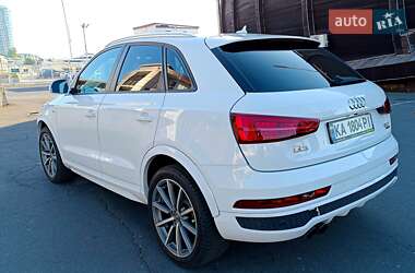 Внедорожник / Кроссовер Audi Q3 2017 в 