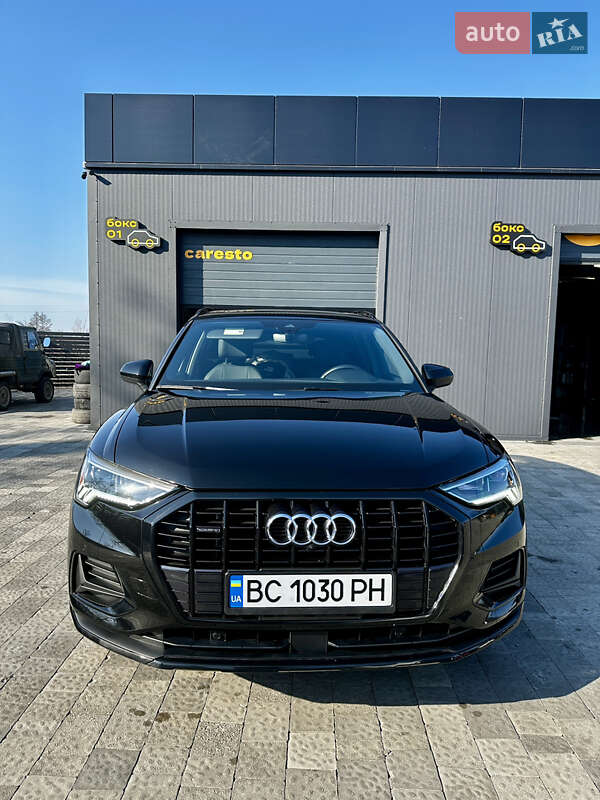 Внедорожник / Кроссовер Audi Q3 2021 в Львове