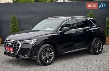 Внедорожник / Кроссовер Audi Q3 2024 в 