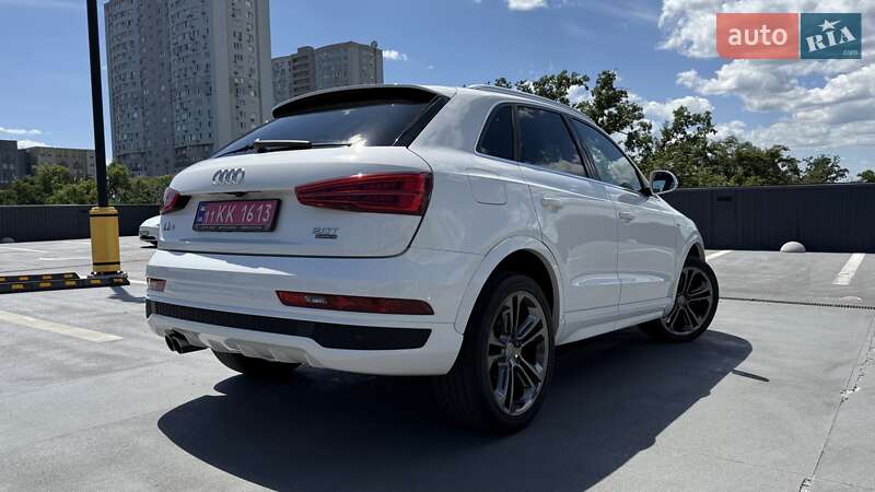 Внедорожник / Кроссовер Audi Q3 2017 в Киеве