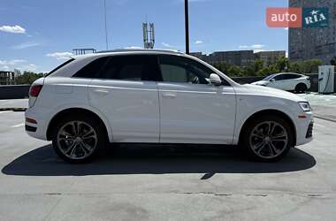 Внедорожник / Кроссовер Audi Q3 2017 в 