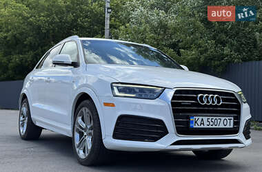 Позашляховик / Кросовер Audi Q3 2017 в 