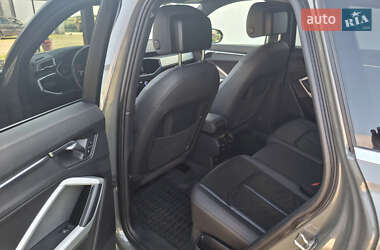 Внедорожник / Кроссовер Audi Q3 2020 в 