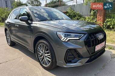Внедорожник / Кроссовер Audi Q3 2019 в Львове