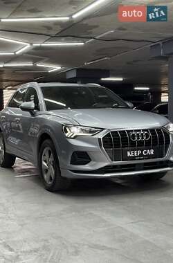Внедорожник / Кроссовер Audi Q3 2019 в 