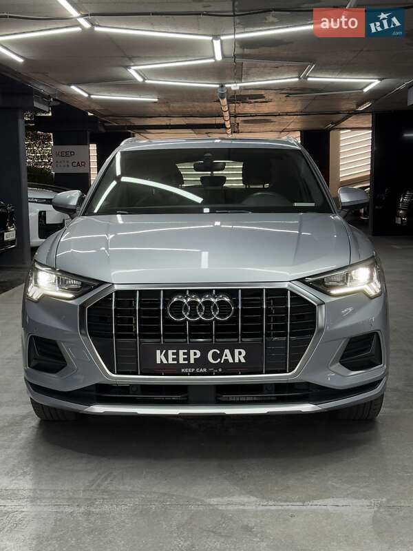 Внедорожник / Кроссовер Audi Q3 2019 в Одессе