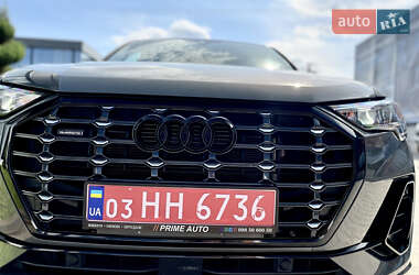 Внедорожник / Кроссовер Audi Q3 2022 в 
