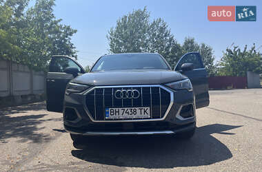 Внедорожник / Кроссовер Audi Q3 2019 в Одессе