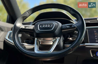 Внедорожник / Кроссовер Audi Q3 2020 в 