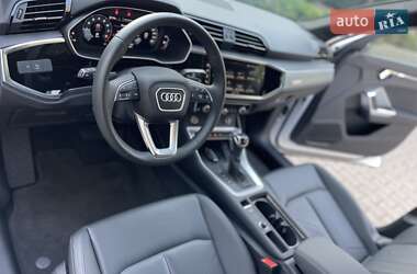 Внедорожник / Кроссовер Audi Q3 2024 в 