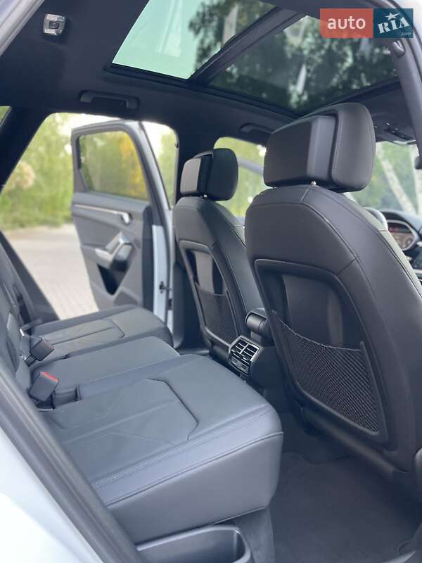 Позашляховик / Кросовер Audi Q3 2024 в Одесі