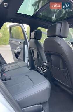 Внедорожник / Кроссовер Audi Q3 2024 в 