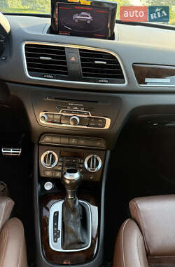 Внедорожник / Кроссовер Audi Q3 2014 в 