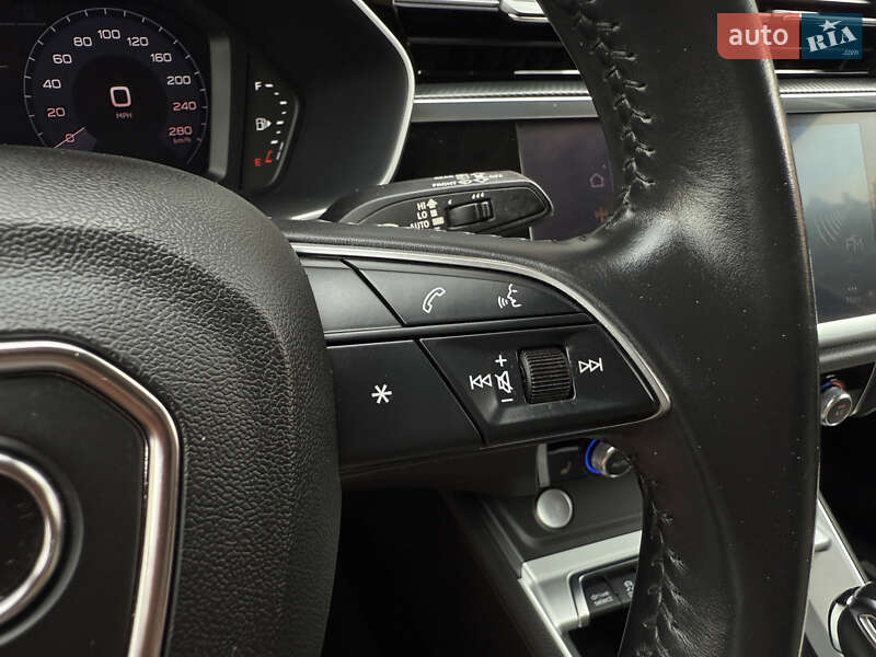 Внедорожник / Кроссовер Audi Q3 2020 в Ровно
