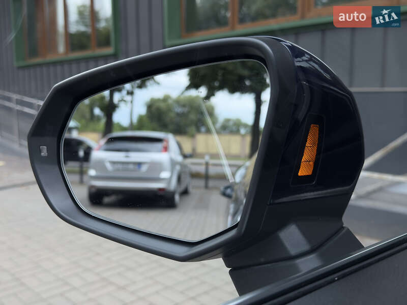 Внедорожник / Кроссовер Audi Q3 2020 в Ровно