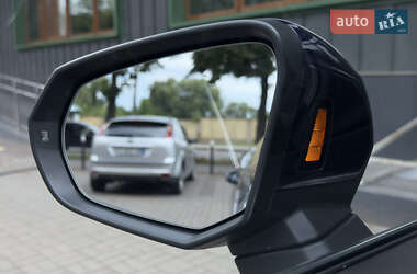 Позашляховик / Кросовер Audi Q3 2020 в 
